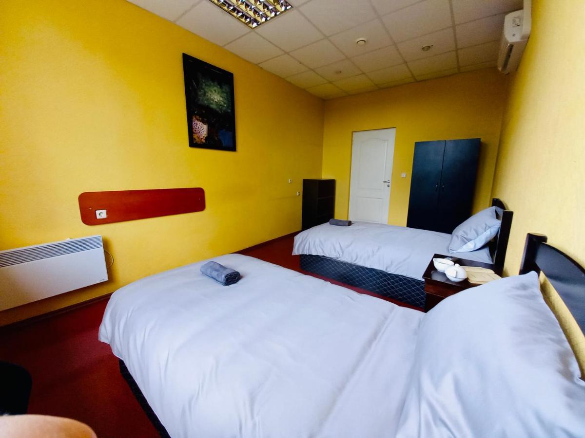 Hostelis R27 Aizpute エクステリア 写真